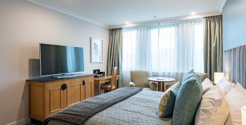 hotel room image