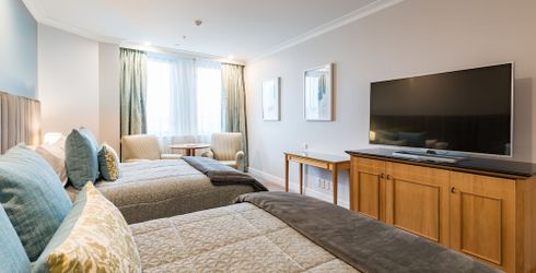hotel room image