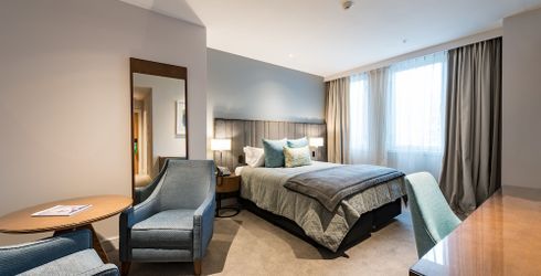 hotel room image
