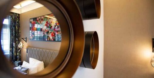 hotel room image