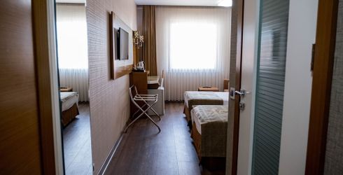 hotel room image