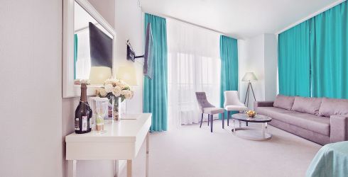 hotel room image