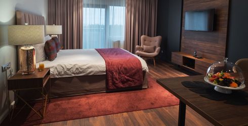 hotel room image