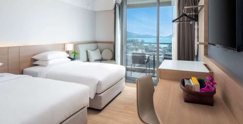 hotel room image