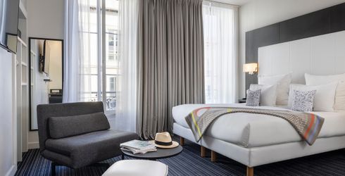 hotel room image