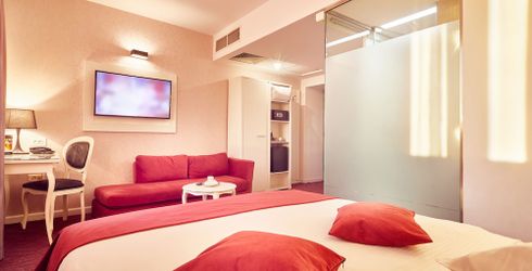 hotel room image