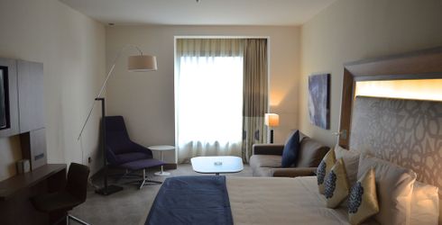 hotel room image