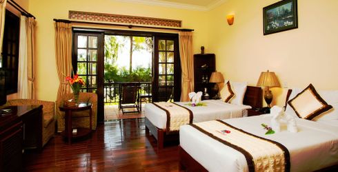 hotel room image