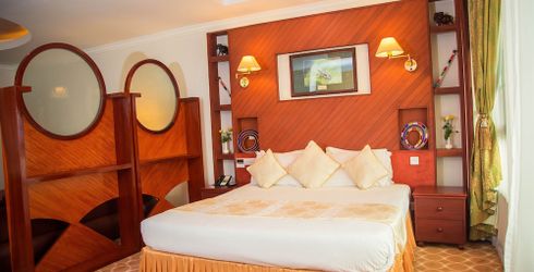 hotel room image