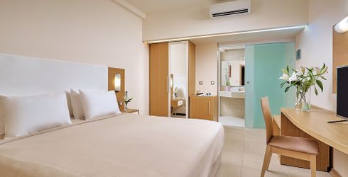 hotel room image