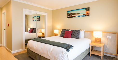 hotel room image