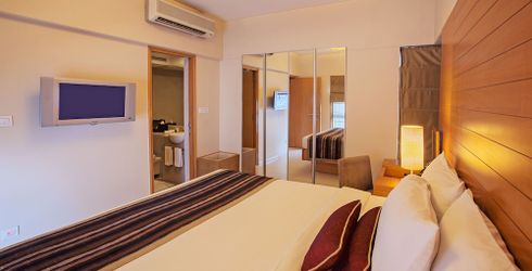 hotel room image