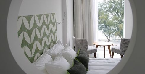 hotel room image