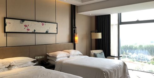 hotel room image