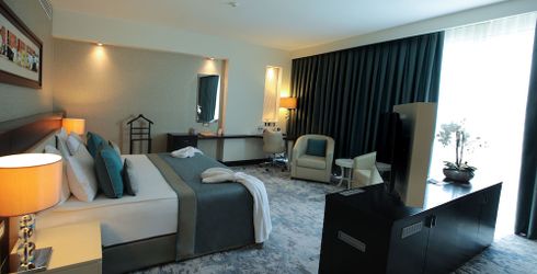 hotel room image