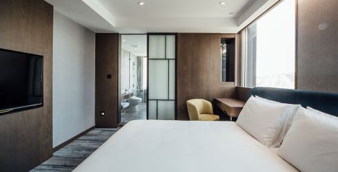 hotel room image