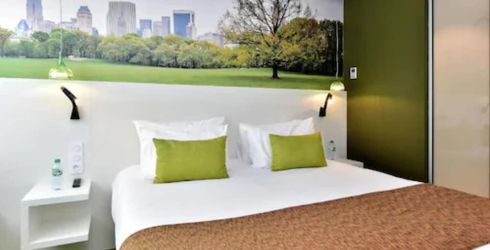 hotel room image
