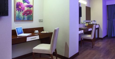 hotel room image