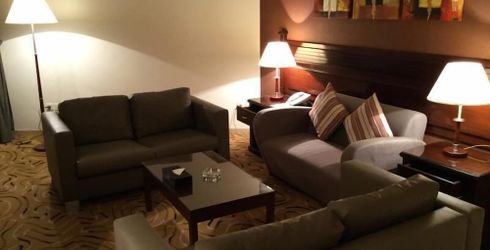 hotel room image