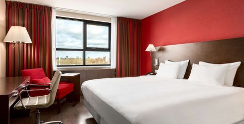 hotel room image