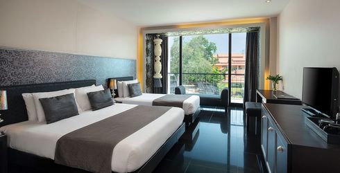 hotel room image