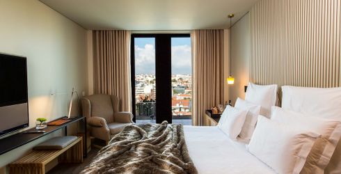 hotel room image