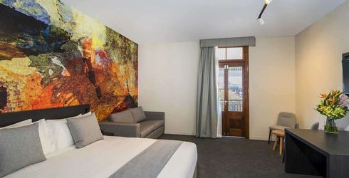 hotel room image