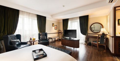 hotel room image