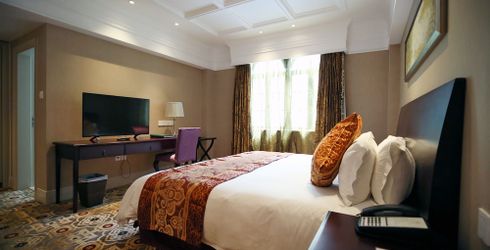hotel room image