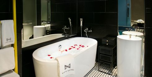 hotel room image