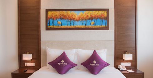 hotel room image