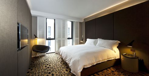 hotel room image