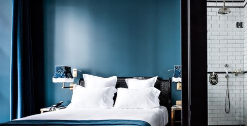 hotel room image