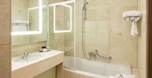 hotel room image