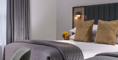 hotel room image