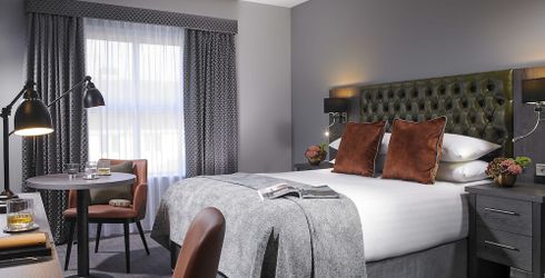 hotel room image