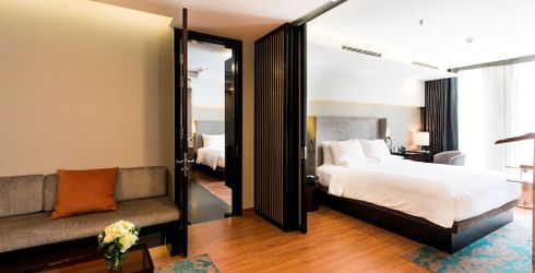 hotel room image
