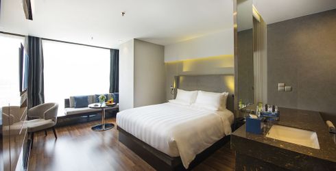 hotel room image