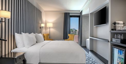 hotel room image