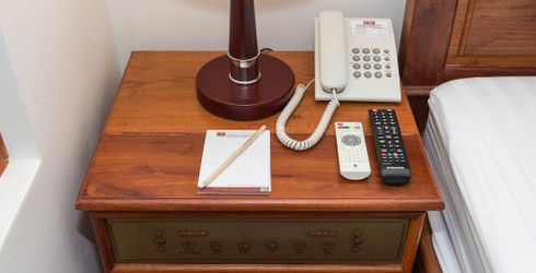 hotel room image