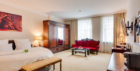 hotel room image