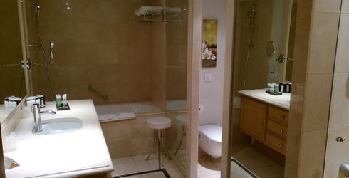 hotel room image
