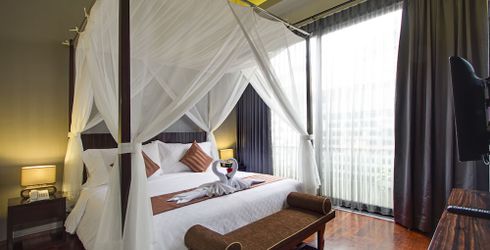 hotel room image