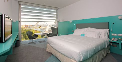 hotel room image