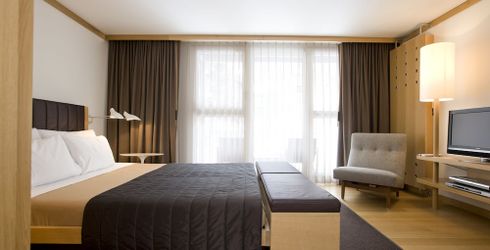 hotel room image