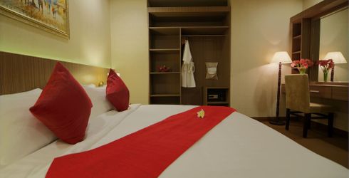 hotel room image