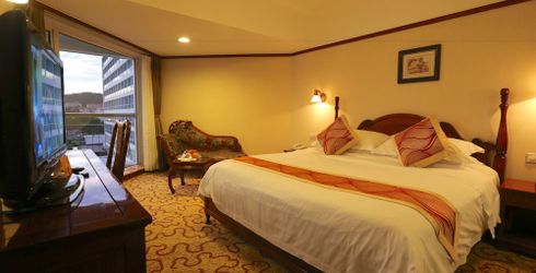 hotel room image