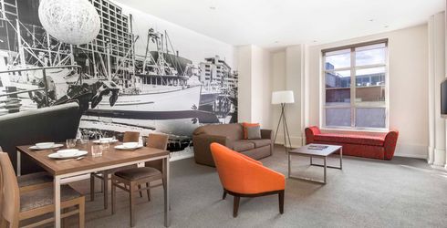 hotel room image