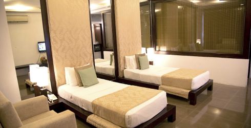 hotel room image