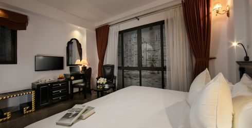 hotel room image